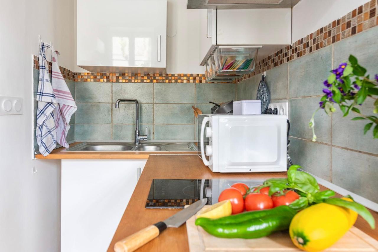 Bao Location: Couple's Retreat With Pet-friendly Charm Apartment La Seyne-sur-Mer